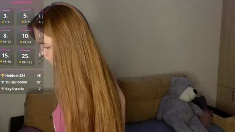 Snapshot of nirvanatwo chatting on January 4, 9:31 pm Lynn online show from January 4, 9:31 pm