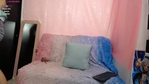 Snapshot of niuk_mei chatting on March 6, 2:18 pm Niuk online show from March 6, 2:18 pm