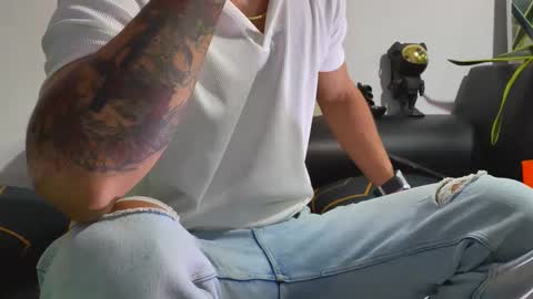 Nicolas Muscle online show from September 20, 4:02 am
