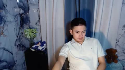 njay_16 online show from September 17, 1:35 pm
