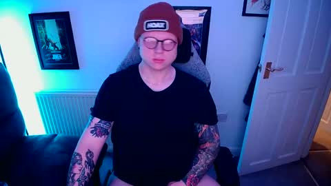 Snapshot of nlrb93 chatting on January 17, 8:00 pm BNate93 online show from January 17, 8:00 pm