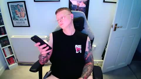 Snapshot of nlrb93 chatting on September 16, 5:58 pm BNate93 online show from September 16, 5:58 pm