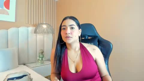 Snapshot of noa_moon chatting on November 30, 2:59 am Noa online show from November 30, 2:59 am