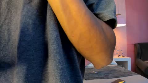 Noah online show from March 30, 10:00 pm