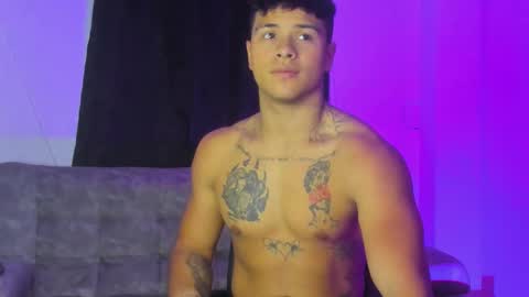 noah_223 online show from November 23, 12:54 am