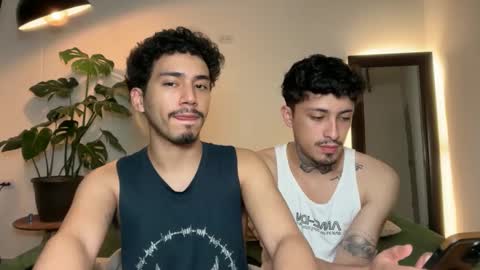 noah_and_steven online show from June 9, 3:07 am