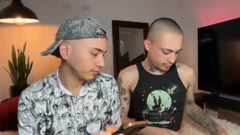 Snapshot of noah_and_steven chatting on July 28, 2:13 pm noah_and_steven online show from July 28, 2:13 pm