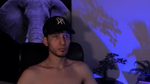 Noah Brigth online show from October 14, 3:51 am