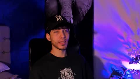 Noah Brigth online show from November 9, 2:10 am