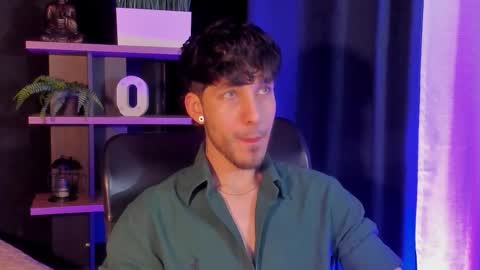 Noah Brigth online show from November 28, 11:51 pm