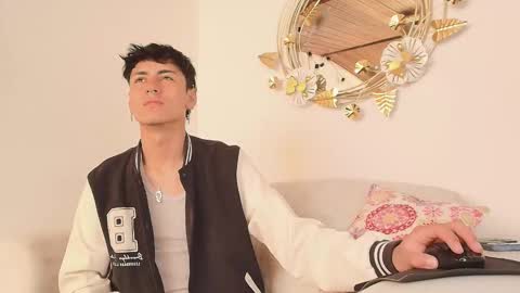 Noah online show from September 22, 1:24 pm