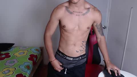 Noah online show from January 14, 9:52 pm