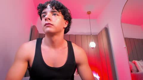 Snapshot of noah_delacroix chatting on May 30, 10:29 pm noah_delacroix online show from May 30, 10:29 pm