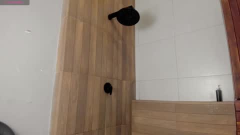 noah_dupont_ online show from December 21, 11:17 am