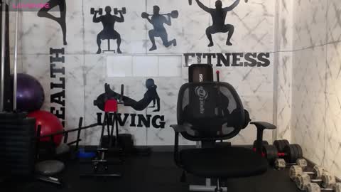 noah_dupont_ online show from January 8, 11:34 am