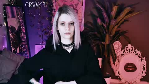 REAL name LiaDM are always open online show from April 25, 2:25 pm