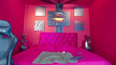 Snapshot of noah_greenhart chatting on January 6, 11:29 pm Noah online show from January 6, 11:29 pm