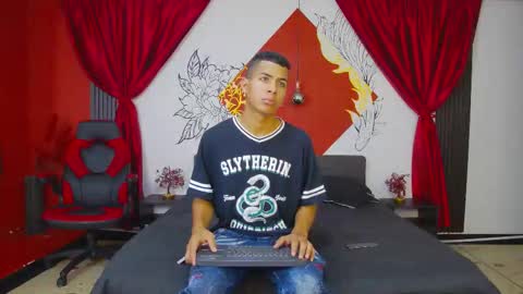 Snapshot of noah_greenhart chatting on January 18, 4:00 pm Noah online show from January 18, 4:00 pm