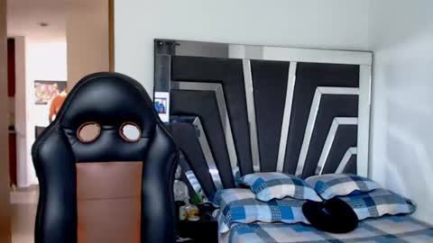 Noah Harris01 online show from March 31, 1:55 pm