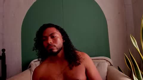 Noah online show from November 8, 6:29 pm