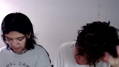 noah hehim    online show from December 17, 3:39 pm