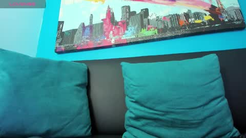    online show from December 28, 12:03 pm