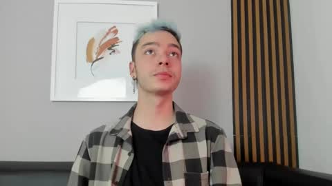    online show from March 10, 12:04 pm