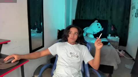 noah_smith04 online show from April 14, 6:30 am