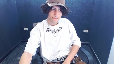 noah_sokolov online show from November 6, 3:13 pm