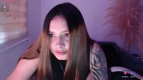 noah_white3 online show from October 14, 3:35 pm