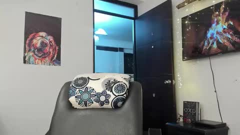 LIAM- noah online show from January 7, 3:23 pm