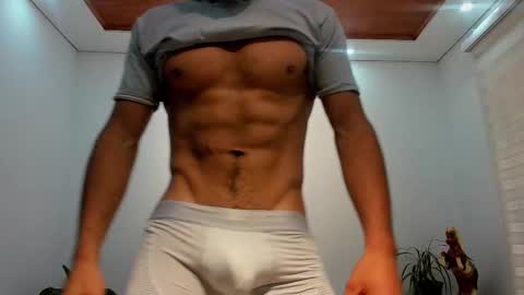 LIAM- noah online show from November 19, 2:06 pm