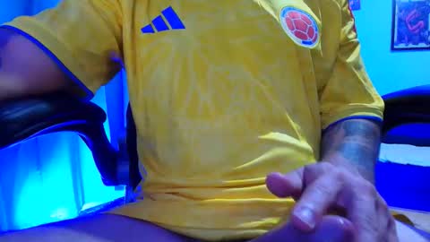 Snapshot of noahbrown23 chatting on June 2, 2:02 am Noah B online show from June 2, 2:02 am