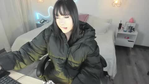 Noah  online show from February 20, 6:19 am