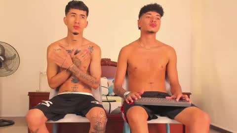 Snapshot of noahdaviss chatting on September 8, 11:59 pm noahdaviss online show from September 8, 11:59 pm