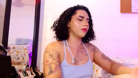 Snapshot of noahmonroe_11 chatting on November 5, 9:04 pm noahmonroe_11 online show from November 5, 9:04 pm