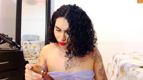 Snapshot of noahmonroe_11 chatting on November 11, 8:20 pm noahmonroe_11 online show from November 11, 8:20 pm