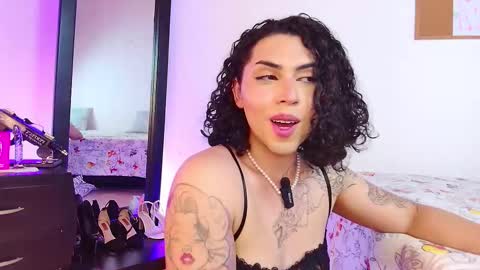 Snapshot of noahmonroe_11 chatting on December 14, 8:46 pm noahmonroe_11 online show from December 14, 8:46 pm