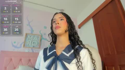 Snapshot of noahperezz chatting on October 17, 2:04 am noahperezz online show from October 17, 2:04 am