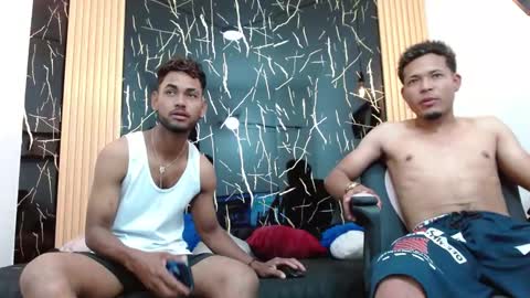 Snapshot of noahsmith26 chatting on January 9, 11:13 am online show from January 9, 11:13 am