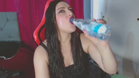 Noamartin online show from December 3, 9:57 pm