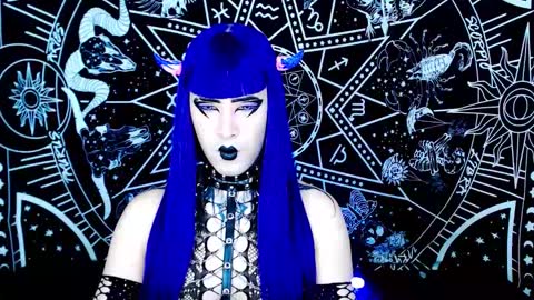 caroline online show from November 17, 12:38 am