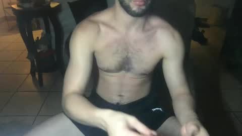 Snapshot of nobudget06 chatting on January 20, 1:39 am nobudget06 online show from January 20, 1:39 am