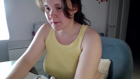 Snapshot of nodarell chatting on July 16, 9:32 pm nodarell online show from July 16, 9:32 pm