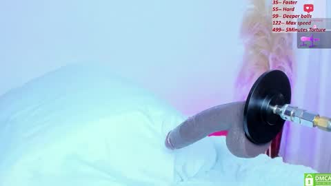 NhAndrea online show from March 13, 8:15 pm