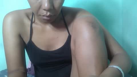 noella711128 online show from December 23, 3:37 am