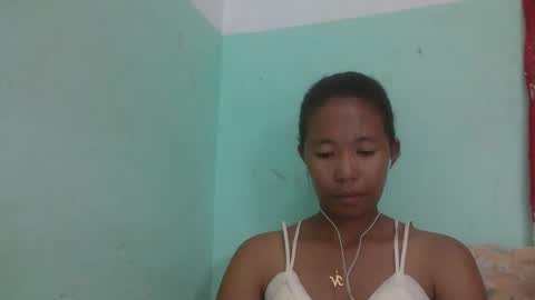 Snapshot of noellah chatting on March 1, 3:49 pm noellah online show from March 1, 3:49 pm