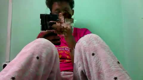 Snapshot of noellah chatting on September 10, 7:03 pm noellah online show from September 10, 7:03 pm