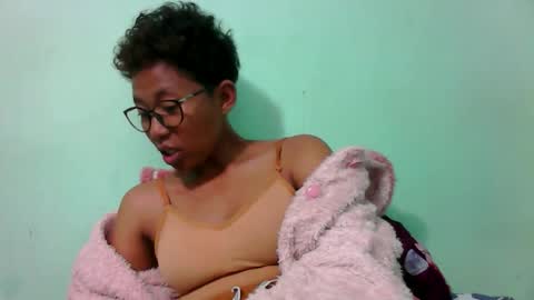 Snapshot of noellah chatting on September 14, 7:13 pm noellah online show from September 14, 7:13 pm
