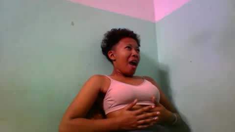 Snapshot of noellah chatting on September 27, 5:01 am noellah online show from September 27, 5:01 am